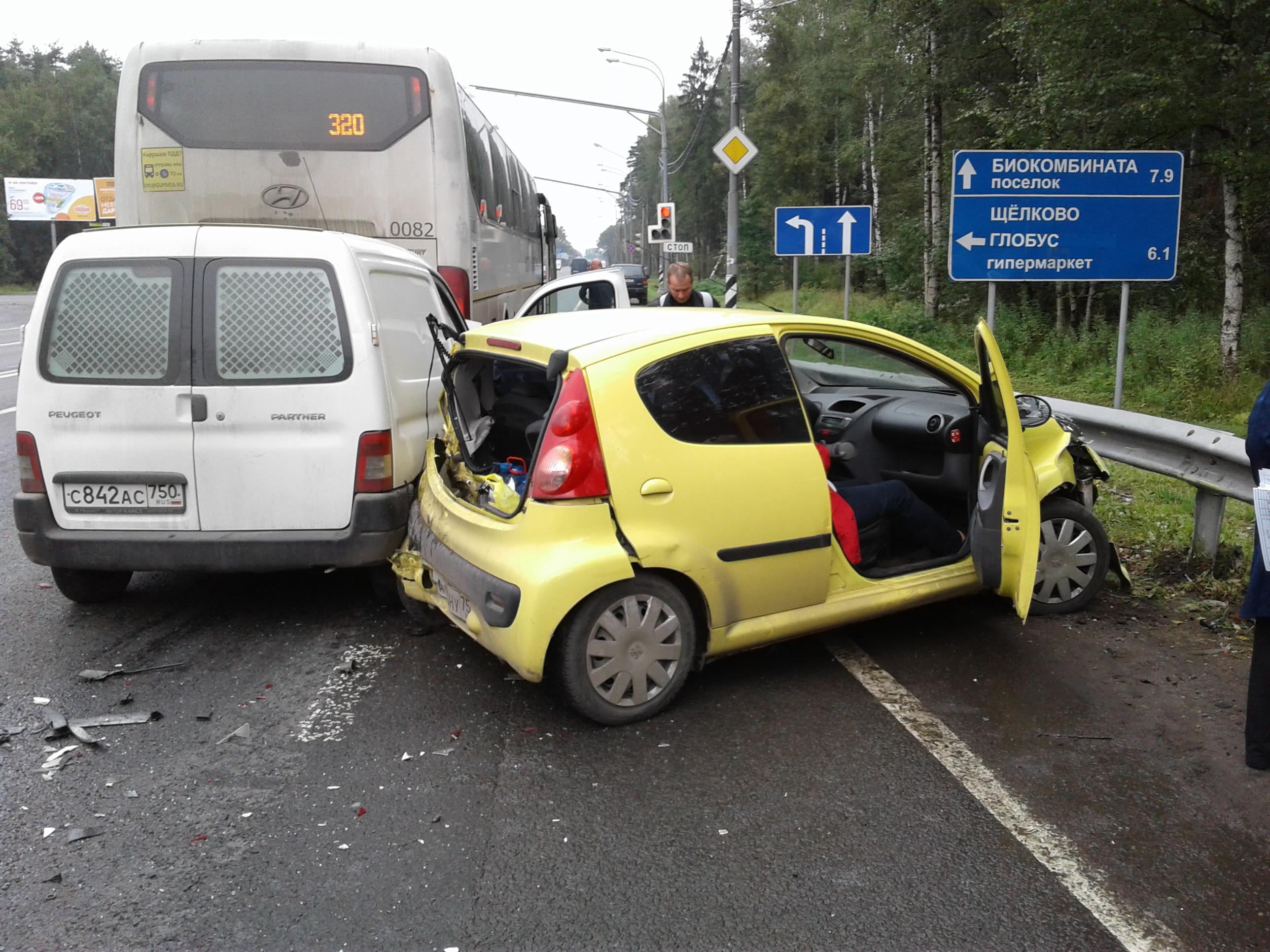 Дтп в щелково сегодня. Пежо 107 аварии.