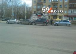 Ищу свидетелей ДТП, Пермь 27.04.2016 13:30 (1116)