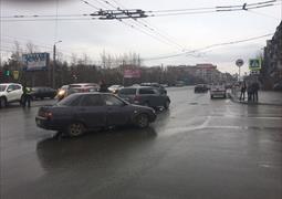 Ищу свидетелей ДТП, Челябинск 20.04.2018 17:00 (1974)